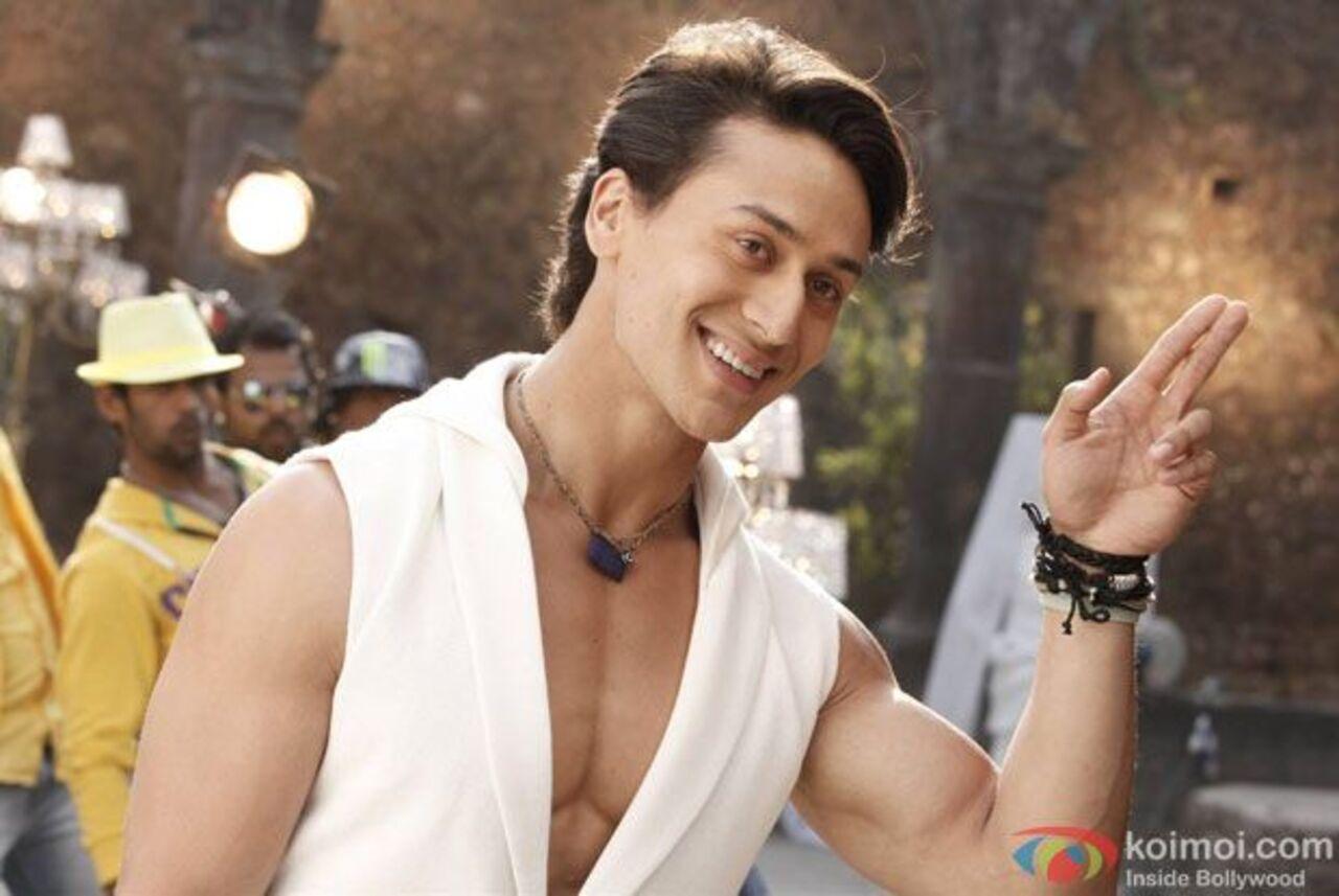 Also debuting with Heropanti was Tiger Shroff, who played Bablu, who is kidnapped by Chowdhary for knowing his elder daughter, Renu's whereabouts, after she elopes with her lover.